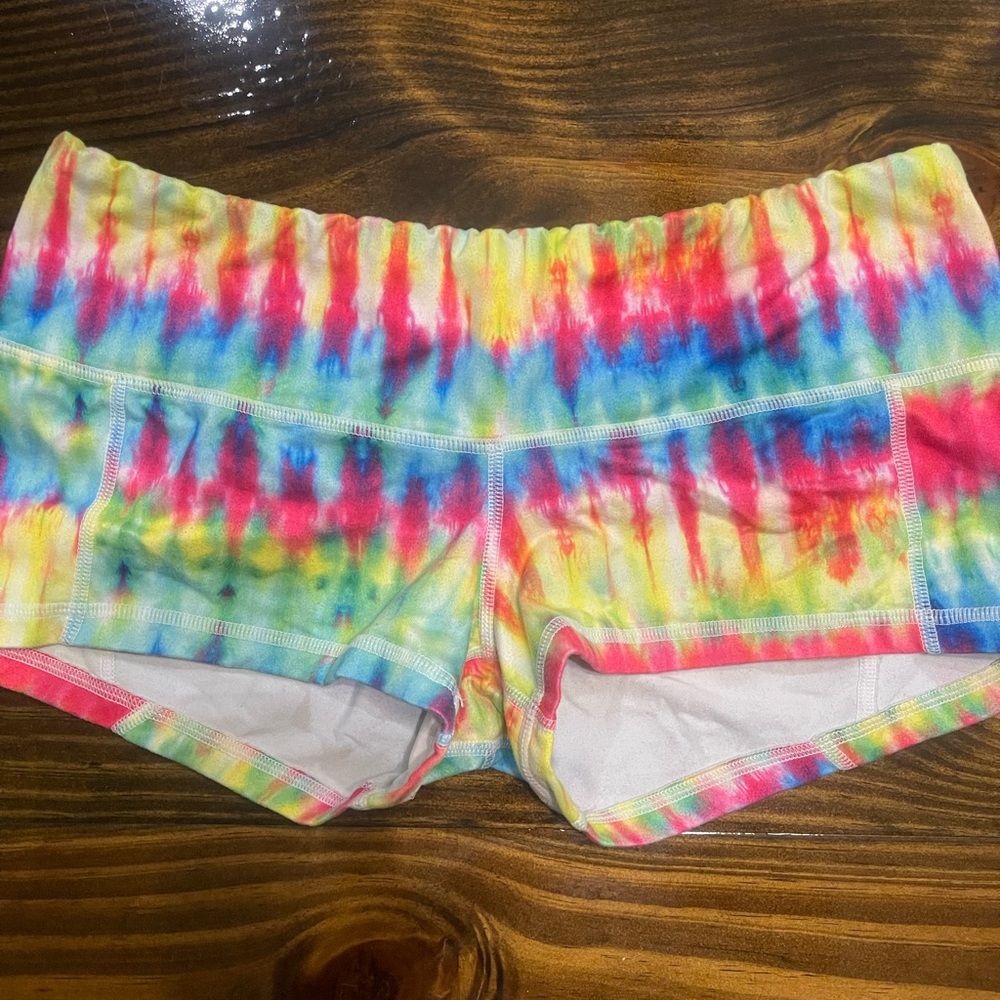 Fleo shorts Sz L
